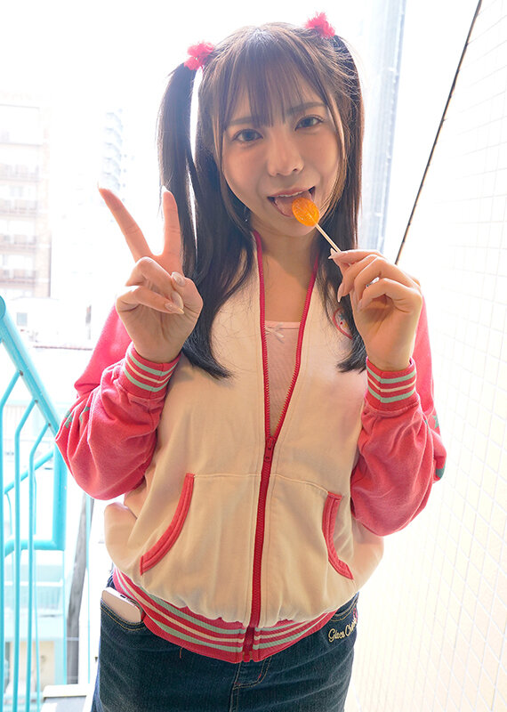 【FANZA限定】セーラー服熟女失禁羞恥 吉澤友貴 チェキ付き サンプル画像 2