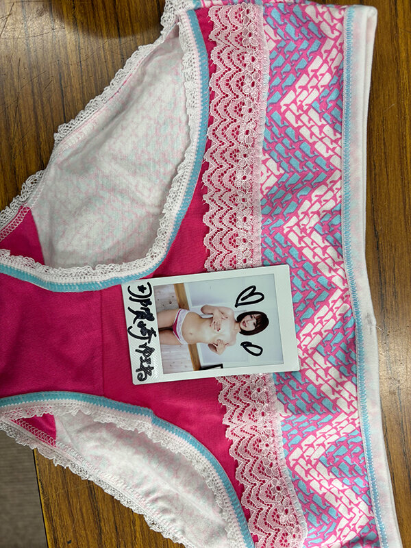 【数量限定】人妻たちのガチイキ丸見えディルドオナニー14 東条実澪さんのチェキとパンティ付き 画像3