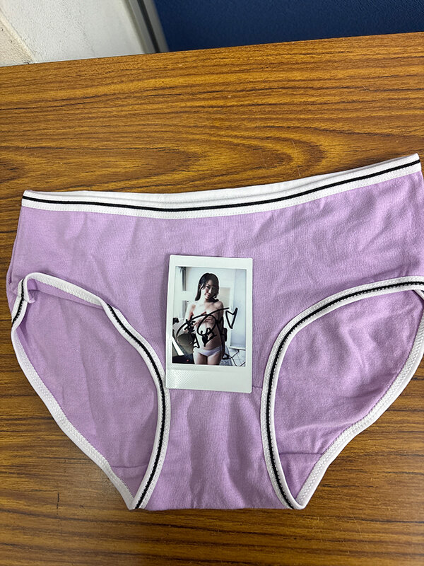 【数量限定】某都内サウナにいた綺麗で色っぽいアカスリおばさん妻たちと性交できたエロ話…（6） 冬愛ことねさんのパンティとチェキ付き サンプル画像 2