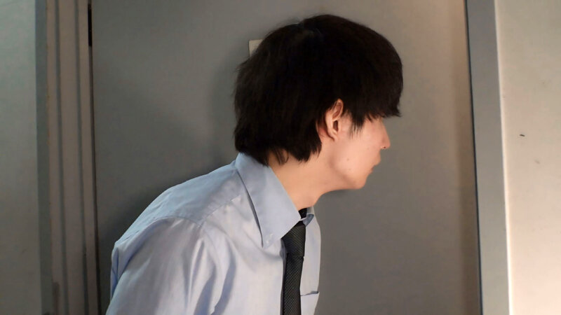 人妻おばさん女上司は毎日が発情期！部下との熱いオフィス情事！山本かをり サンプル画像