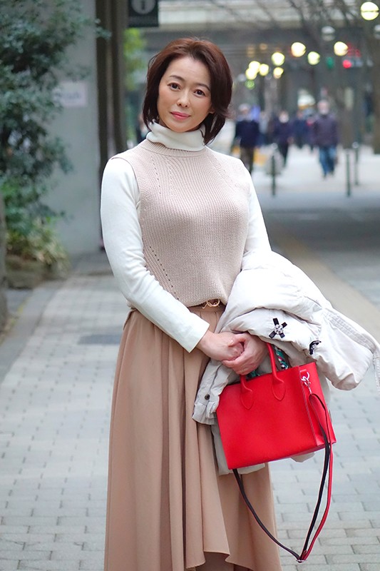 HEZ-275 第 3 部分 - 54 分钟