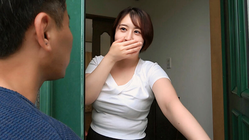 人妻自宅訪問!?声我慢性交!!夫婦・家族の憩いの場が汚される!?背徳さを感じ濡れてしまい間男の中出しまでも受けいれる人妻たち。Vol.02 画像9
