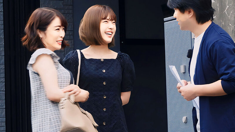 親友みたいな仲良し母娘ナンパ親子丼特盛10組21人555分BEST 画像1
