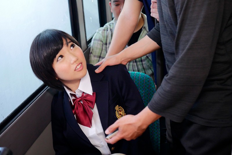 女子校生痴●バス～閉ざされた空間～ 柚木彩花 15