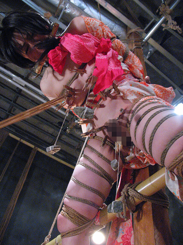 ADVO-192 第 1 部分 - 30 分钟