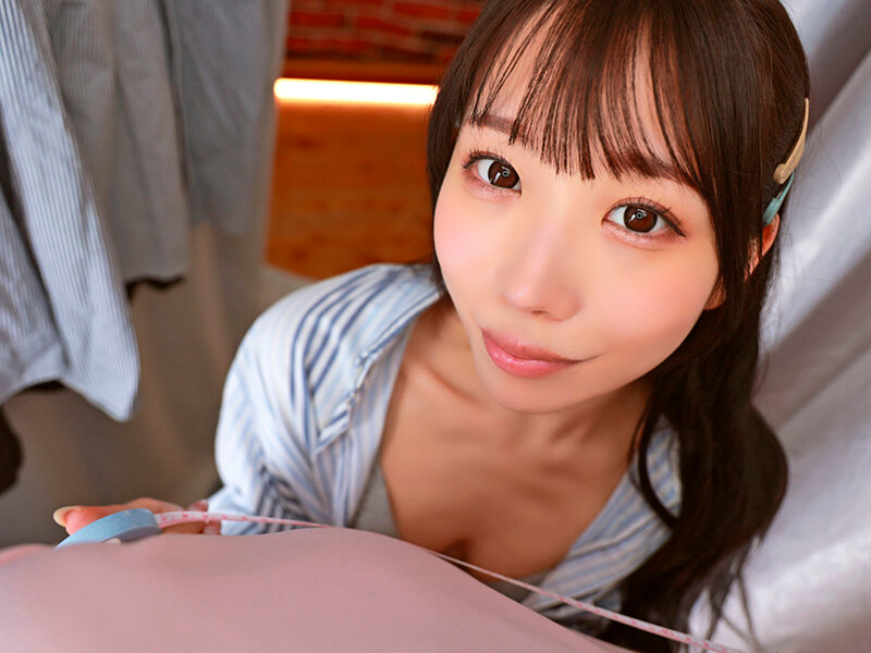 【VR】イ●スタの着替え動画で客を釣る美女店員の密着スポブラ接客にたまらず勃起チ○ポ見せたら向こうも発情こっそりフェラチオ試着室アヘ声押し殺しサイレント中出し 尾崎えりか 7枚目