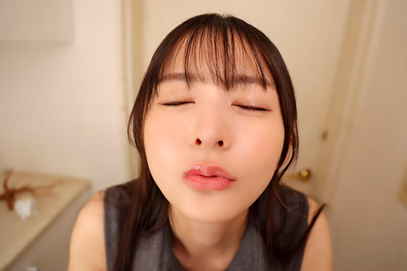 【VR】【顔面偏差値85】キス顔フェラ顔アヘ顔すべてが美しすぎる愛人はいつも顔面でザーメン受け取ってくれる天使【オール顔射VR】ザー面（ヅラ）でしゃぶるお掃除フェラがまた格別で即チ○ポ復活延長8回→顔面縦断する特大ホームラン顔射でfin 幸村泉希 画像3