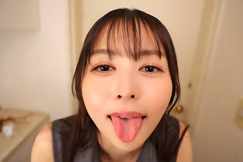 【VR】【顔面偏差値85】キス顔フェラ顔アヘ顔すべてが美しすぎる愛人はいつも顔面でザーメン受け取ってくれる天使【オール顔射VR】ザー面（ヅラ）でしゃぶるお掃除フェラがまた格別で即チ○ポ復活延長8回→顔面縦断する特大ホームラン顔射でfin 幸村泉希 画像4