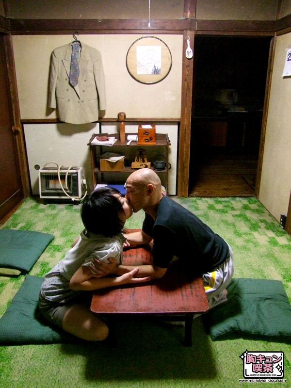 ALB-061 パート 1 - 30 分