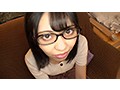 メイドカフェ店員・りりちゃん（20）は精子が大好きな変態女子 メガネ顔に大量顔射×ごっくん9飲精 サンプル画像1