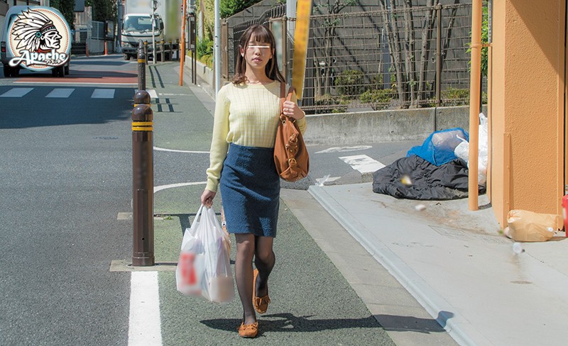 買い物帰りの若妻を宙に浮くほどのエンドレスハードピストン中出し痴● | エロリンク・動画データベース