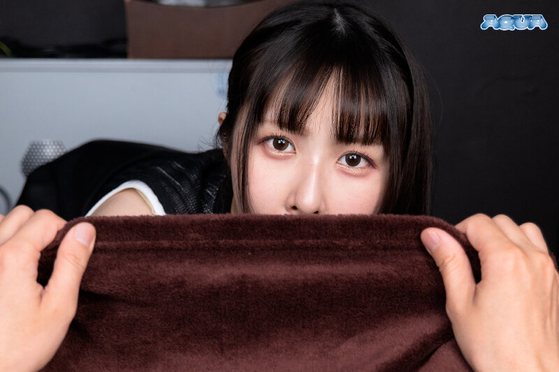 【VR】恥ずかしがりやな彼女にネカフェでエッチな事をしたらこっそり発情したみたい 桐谷すずね 3枚目