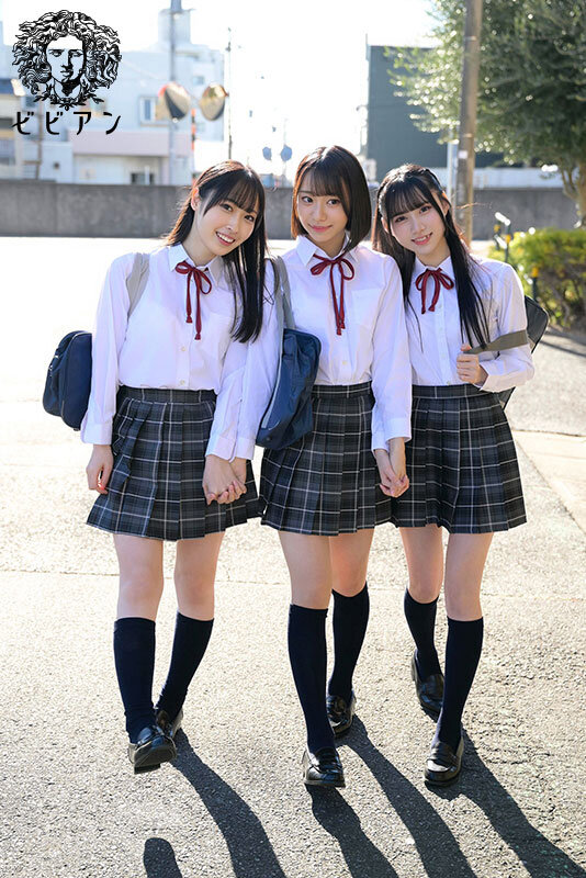 百合妄想していた女子たちの間にまさか私が挟まれるなんて… 推しカップルにW小悪魔挟み撃ちで悶絶レズイキさせられる妄想レズハーレム 赤名いと 天然美月 ゆめ莉りか 画像1