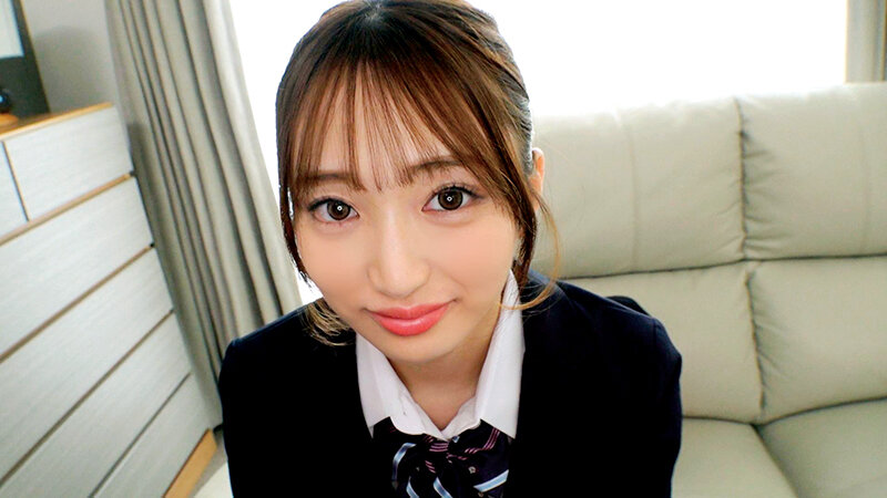 「ホントはおじさん好きなんです。」同級生としか付き合った事ないウブな制服美少女と自宅で密会性交指導 音田絵凛