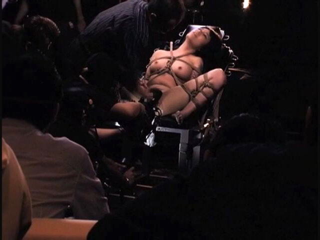 ノンフィクション 素人公開調教ショー 18枚目