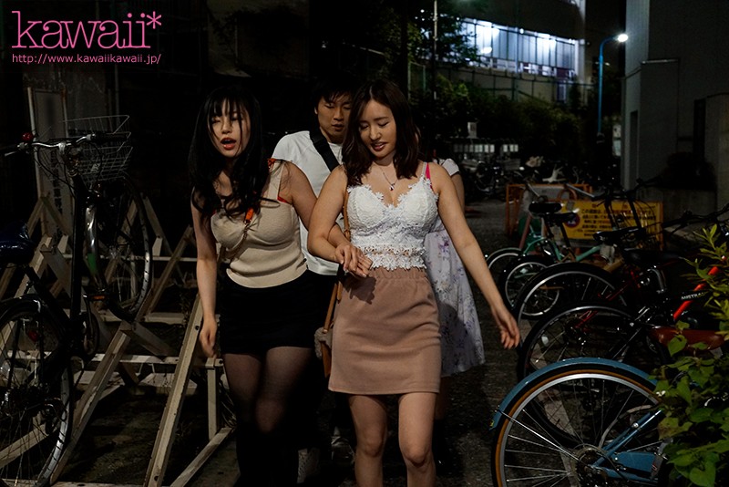 彼女が横で寝てるのに… 泥●した巨乳パイセン2人に百戦練磨のコンビネーション痴女夜●いされ我慢できず中出ししちゃったクズチ●ポ逆NTR