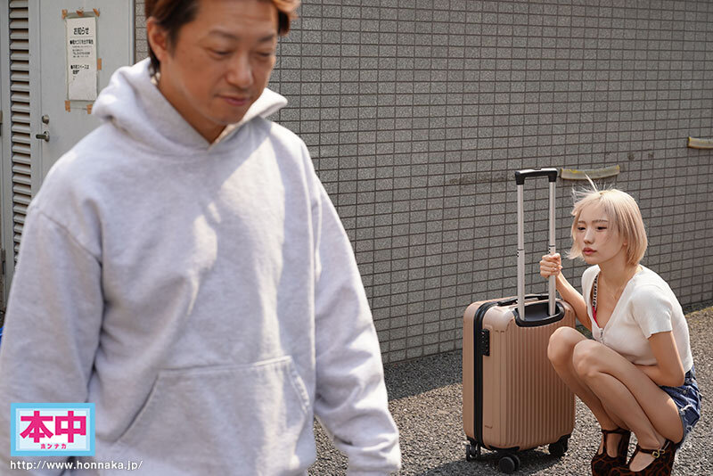 ねぇ、今日も泊めてくれたら…お礼に中出しさせてあげる エッチなおねだりなんでもOK!!発射無制限で何度も精子ぶっこ抜いてくれる超~優しい令和ギャル 春陽モカ 2枚目