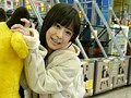はにかみスレンダー微乳 秋葉原現役メイドさん恥じらいデートでAVデビュー！！ 千野くるみ - FANZA版サンプル画像
