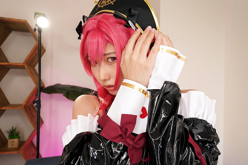 【VR】超絶美尻激シコレイヤーはナマイキ後輩だった！？弱みを握って強●ご奉仕ゴム無しSEX！！ 逢沢みゆ【8K】