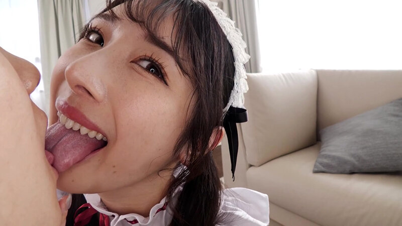 【4K】自慢のご奉仕メイドと杭打ち騎乗位SEX 小野坂ゆいか 2枚目