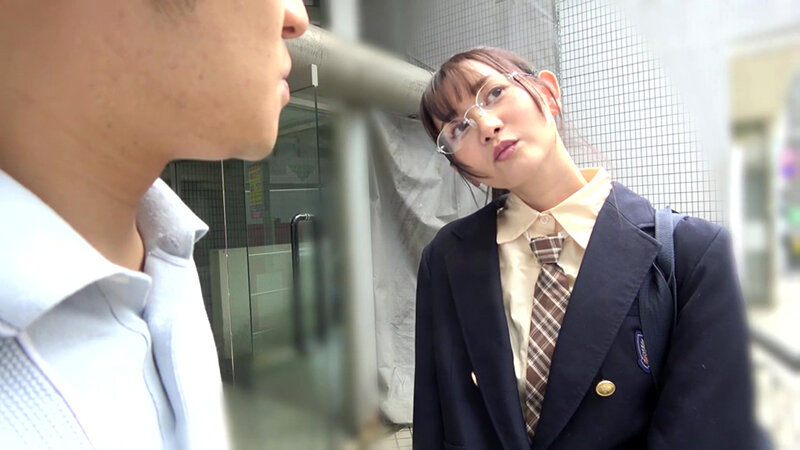 【4K】校則違反水着の生徒と禁断の中出し性交 静河 1枚目