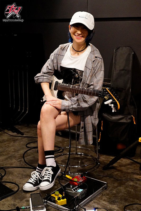 DASD-777 第 1 部分 - 30 分钟