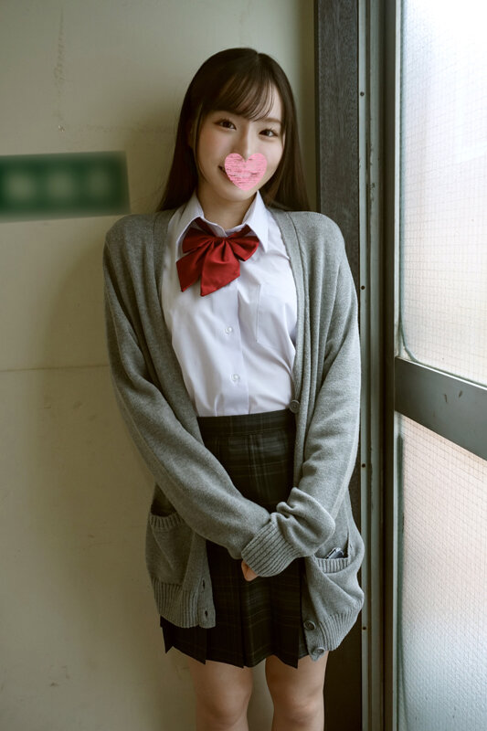 可愛すぎるアニ声がド下品イキ声でザーメン漬け巨マラ鬼ピストンで黒髪美少女のオマ●コ破壊清純崩壊アへ顔で絶叫イキまくる6P乱交SEX 1枚目