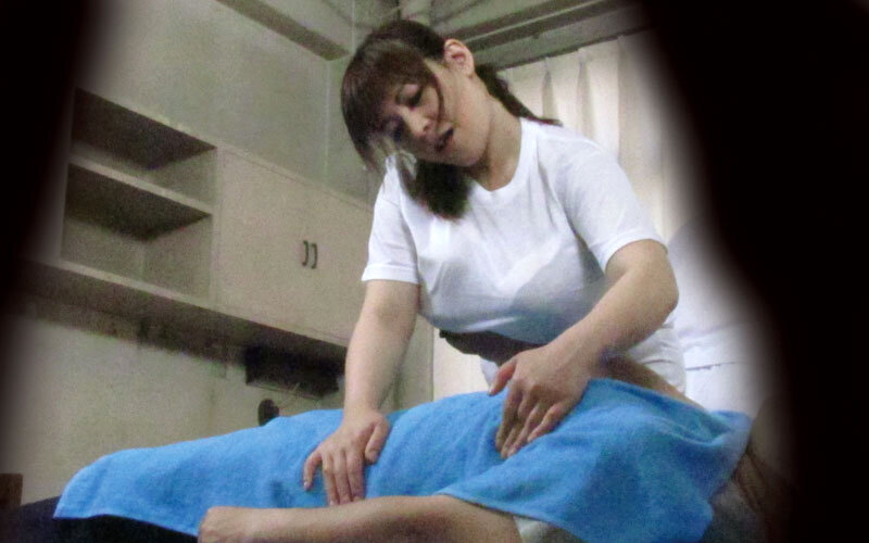 おばさん施術師しかいないけど、潰れないマッサージ店で手コキ~本番交渉はできるのか!?4時間 7枚目