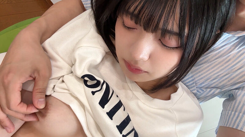 【素人ムクムクROOM】 部屋で昼からハメパコる同棲カップル！ ラブラブ・即ハメ・家中いつでもどこでも・ハメ撮り・中出し エロカワ彼女5名収録！ サンプル