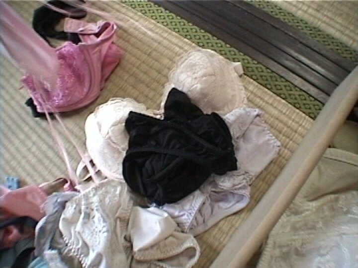 下着窃盗女性宅侵入撮 一人暮らし学生編 2