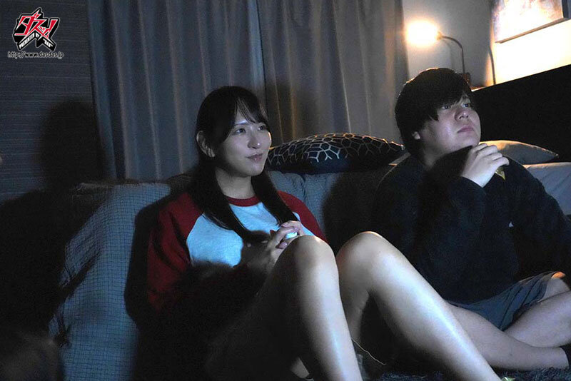 「ぼくたち、ともだち…だよね？」男子校の美少年な親友に姉の制服を着せてメス堕ちさせた日。匂いたつ女装姿に発情してねっとりアナル中出しセックス。 柊もみじ 出演:柊もみじ ハイビジョン・独占配信 ★0 シーン2