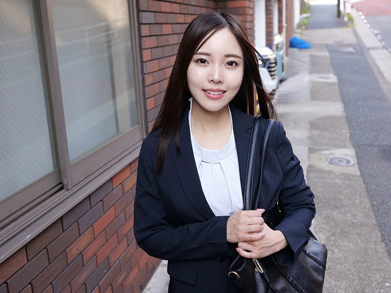 【FANZA限定】大手企業役員秘書が業務を抜け出しイキまくる！賞金100万円を懸けてイキ我慢ゲームに挑戦した美人秘書 AV男優の超絶テクに美脚震わせガチアクメ堕ち！イキ出したら止まらないエンドレス絶頂中出し性交 パンティとチェキ付き 画像15