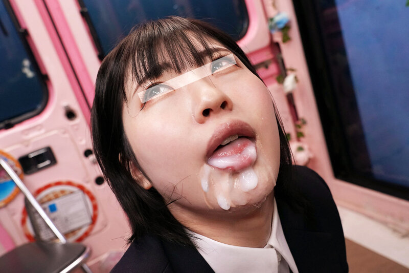 一般男女モニタリングAV×マジックミラー便コラボ企画 大手企業の内定を目指す就活女子大生にじゅぼじゅぼフェラ面接!2 質疑応答中に喋れなくなるほどの大量口内射精で精子ダダ漏らし!過激面接で火照ったJDオマ○コにデカチンをねじ込みザーメンまみれSEX!全員中出し… 画像7