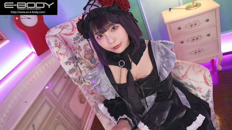 SNSフォロワー10万人超え! 大人気巨乳コスプレイヤーのオフパコ生々ハメ撮り映像 莉々はるか 5枚目
