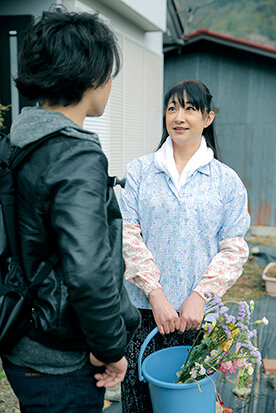 働く田舎のおばさん3 8時間 サンプル3