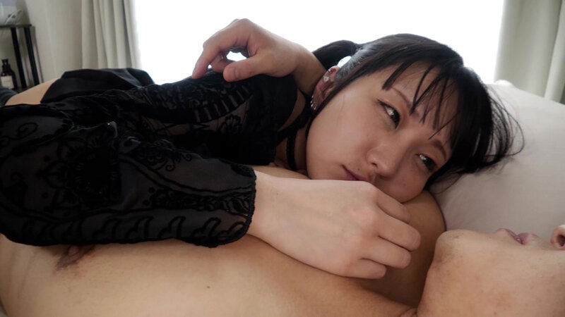 【4K】陰キャ系ドM女子が軽い気持ちでP活してみたら…おじさんの巨根にまさかのどハマり…自らオジ宅に向かう不埒な女になりました。日泉舞華