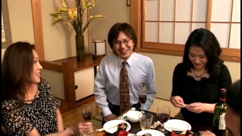 EMAD-031 第 3 部分 - 52 分钟