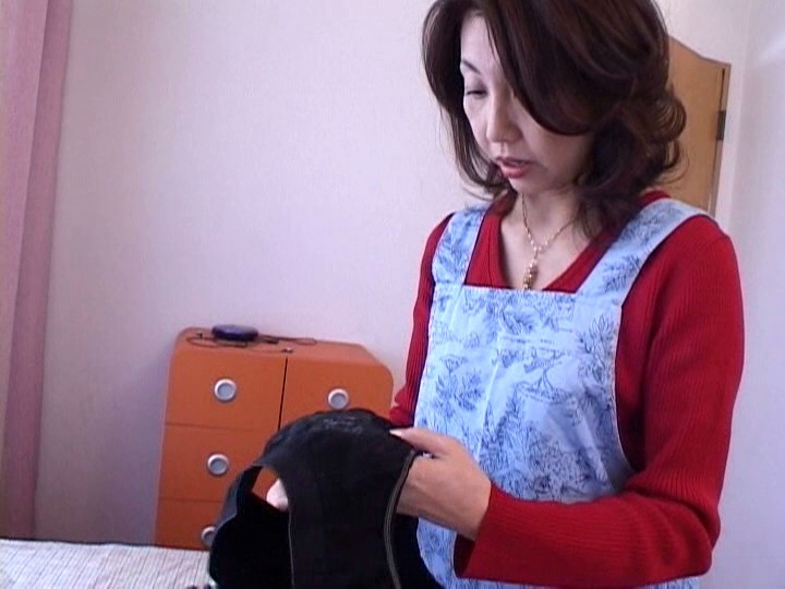 EMAF-092 第 2 部分 - 35 分钟