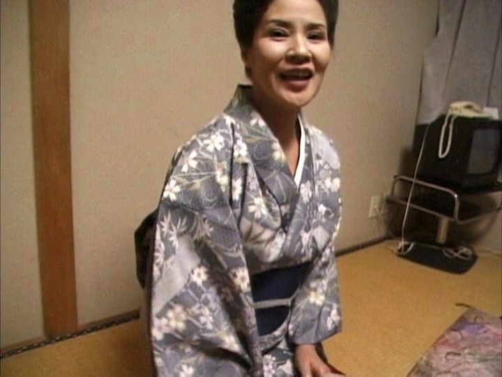 日本性豪熟女 河口湖で女将をしている五十路のおっ母さん 小島みどり58歳