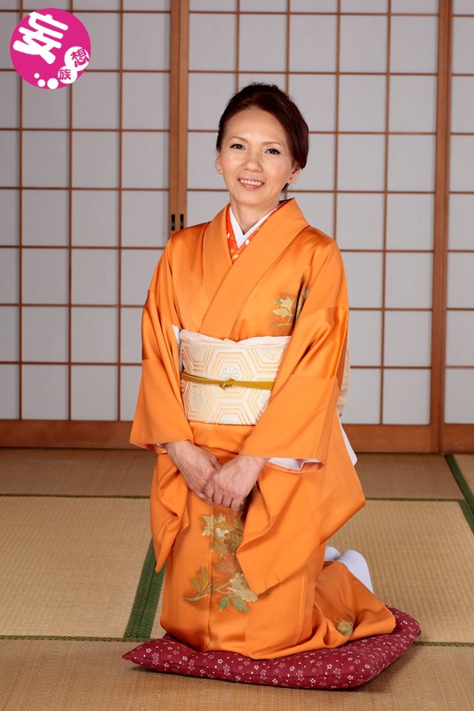 EMAF-358 Part 1 - 30 minutes