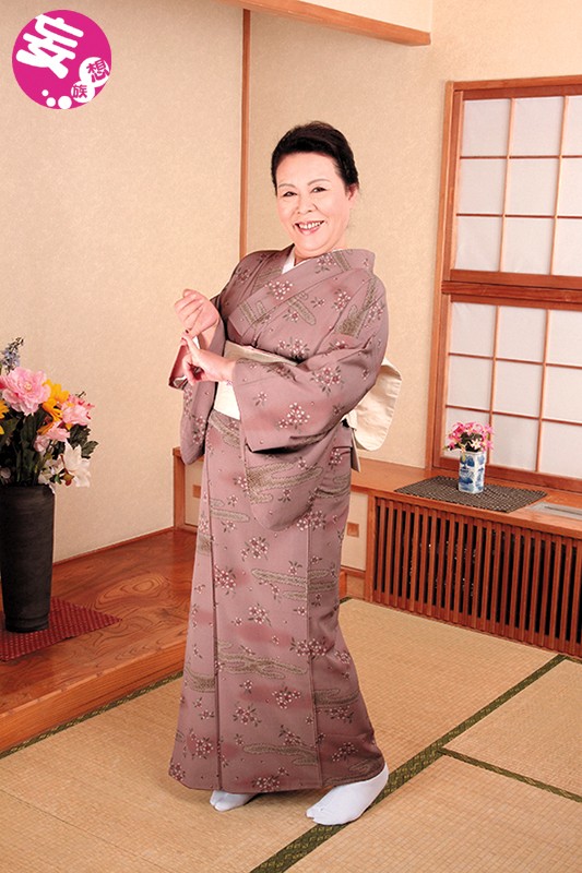 EMAF-392 第 1 部分 - 30 分钟