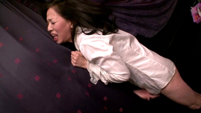 EMAZ-122 第 10 部分 - 84 分钟