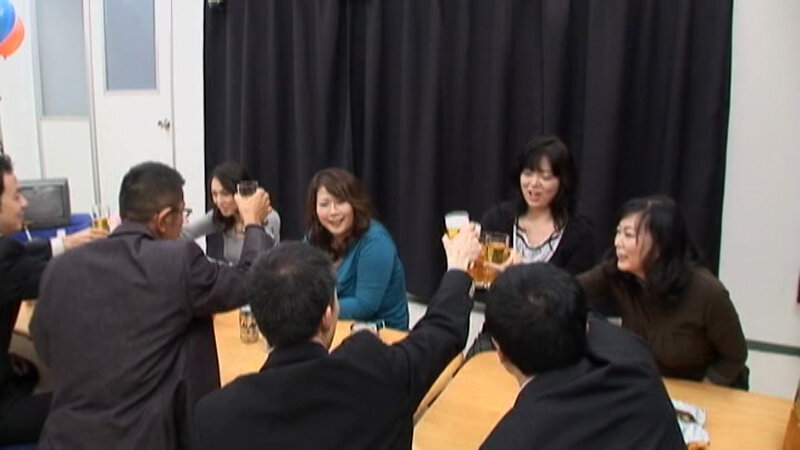 EMAZ-405 第 1 部分 - 30 分钟