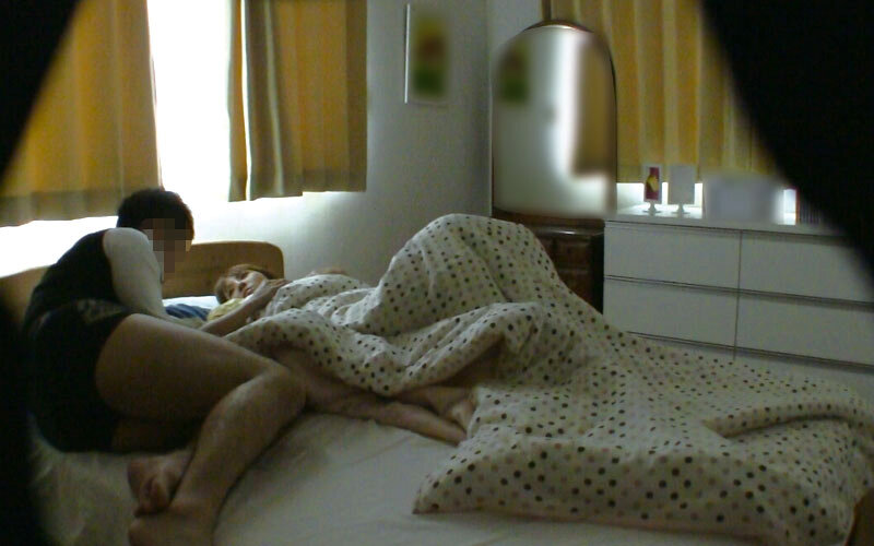 母の肉体に興味がある息子が隠し撮りした母ちゃんのSEX映像4時間