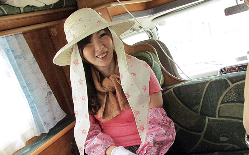 地方の熟女は欲求不満!!おばさんナンパ4時間 2枚目