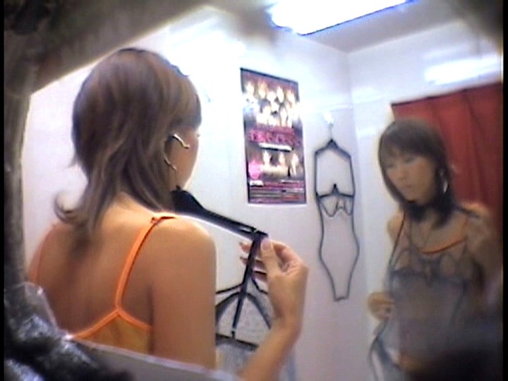 (esls00003)[ESLS-003]Peeping!! Beautiful Girls Putting On SEXY Lingerie In The Dressing Rooms! 3 Download sample_big