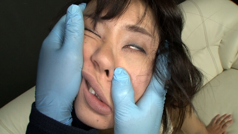美女の顔面崩壊悪戯(1) 淫戯指編 画像3