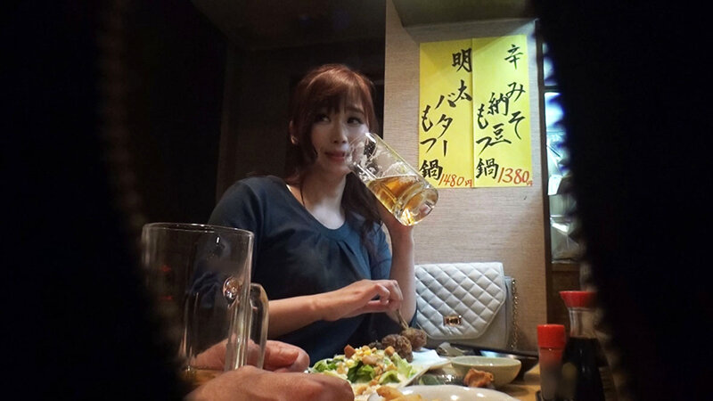 酔った勢いで初めての不倫SEX!背徳感に興奮が抑えきれない性欲強めの素人妻4時間12人SP(4) 画像15