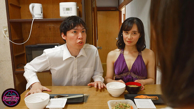 異常いぞん家族 私の夫は、同じ家に住む引きこもり20年の実の姉のおっぱいを今でも吸い続け、依存関係を肯定しています。平岡里枝子 画像2