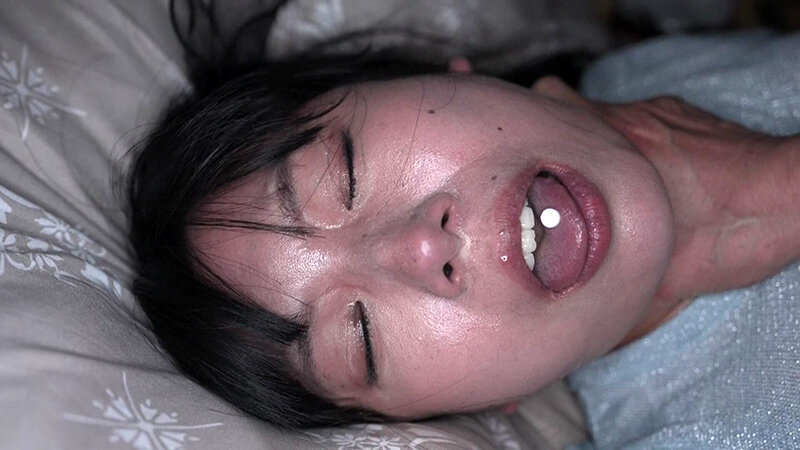 3穴NTR 隣人ガチャに失敗し、汚部屋でアナル調教され… みひな